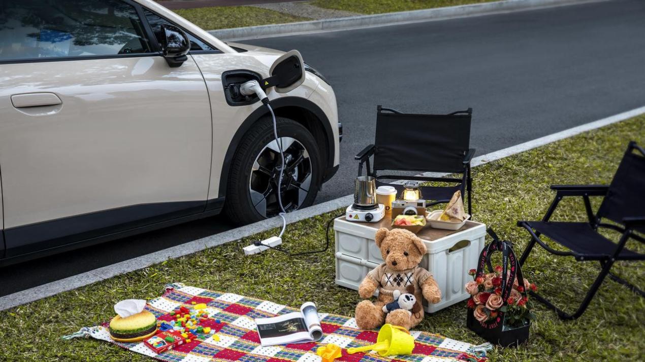 420km续航不虚标，尺寸比吉利星愿更大，埃安UT售价仅6.98万起