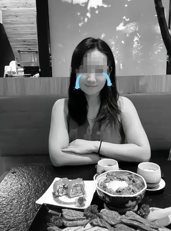 被蛇咬身亡女孩给我们好好上了一课！如果你被蛇咬了，首先不是打120，也不要用嘴去