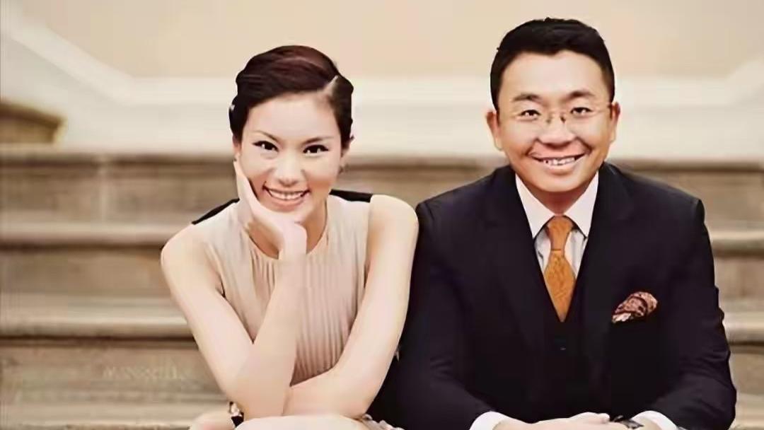 41岁离职创业，带着双胞胎女儿到处旅游