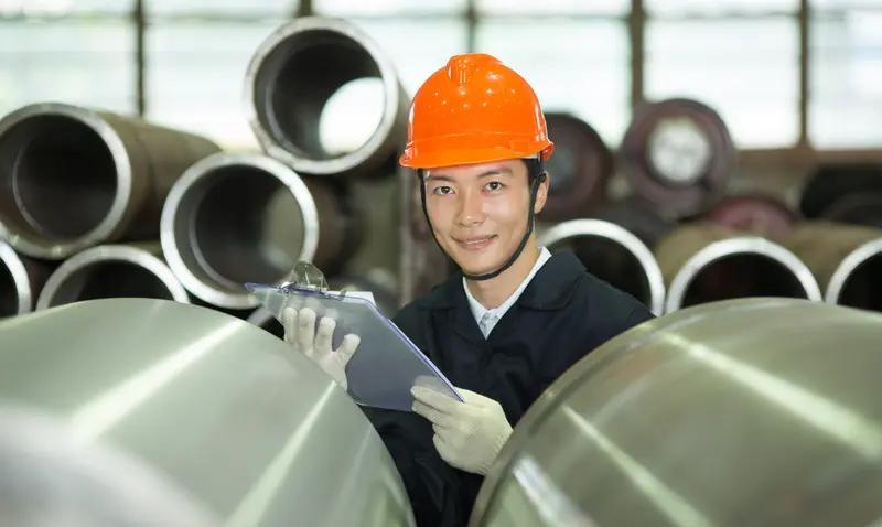 机关事业单位工勤高级技师评选极为艰难，若无一定功力，很难获评。
首先，报名要求严