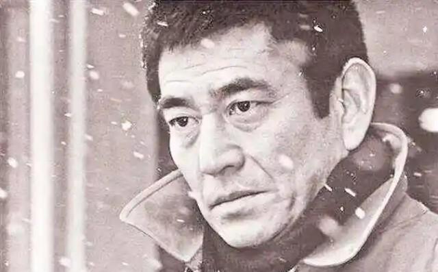 2014年，84岁的高仓健去世留下40亿财产，无儿无女的他把财产给了保姆，亲妹妹