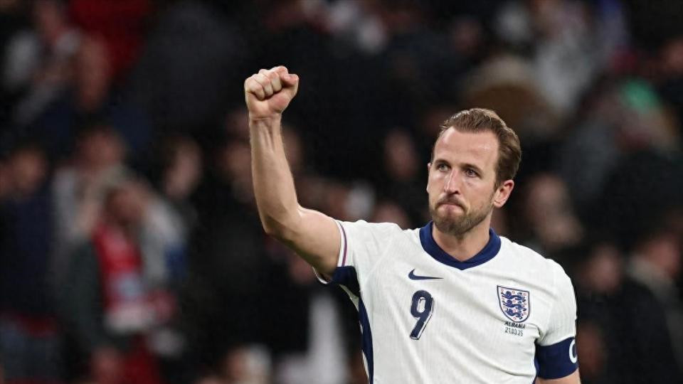 英格兰2-0阿尔巴尼亚：凯恩70球领衔三喜临门？