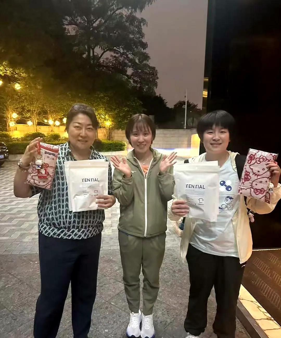 我感觉平野美宇这次加盟深圳大学感觉姿态摆的很低，想长久和国乒优秀运动员一起学习，