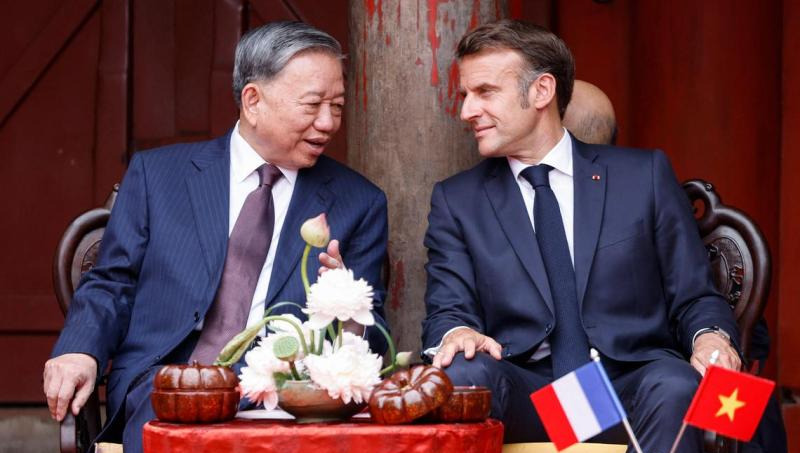 越南花大钱买法国飞机，为啥？











---









