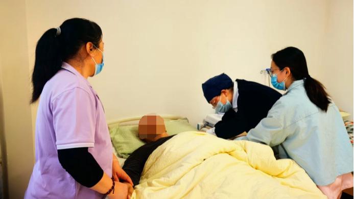 接种流感疫苗，守护“一老一小”