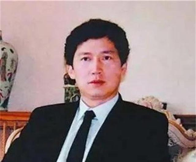 美国老太去世 遗产全给中国丈夫











啥？79岁美国老太临死前，