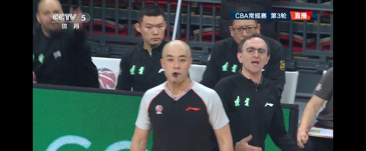         全场罚球数31: 19、罚球得分25:12，仅仅通过罚球北京就比