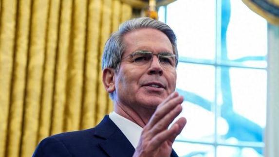 48小时内，美国对华出手6次，中方釜底抽薪，美财长来电作出保证