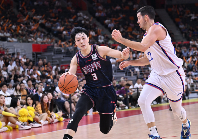 看了近三个月的广东队篮球，无论热身赛，季前赛，全运赛，U系列赛，几十场比赛下来好