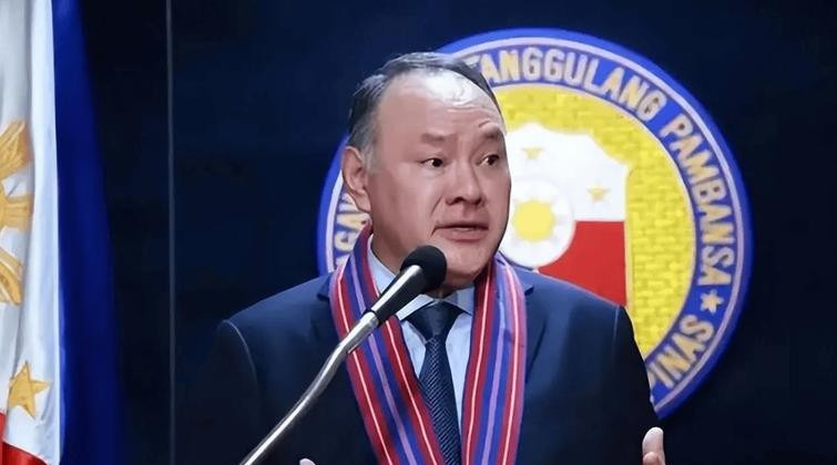 菲律宾防长对中国不信任





我真的惊呆了，菲律宾国防部长特奥多罗竟然对着我