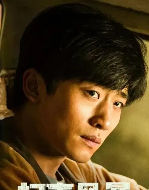 追剧《扫毒风暴》 缉毒队伍在查″内鬼”时，杨威(吴幸键饰演)为什么要举枪自杀，又