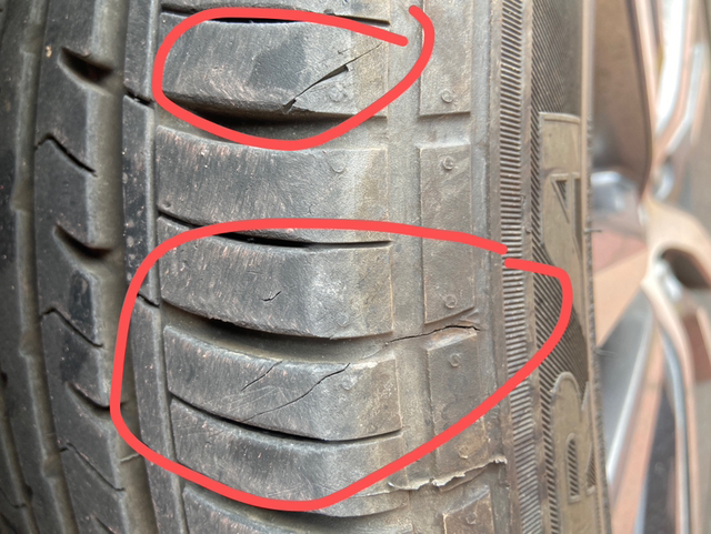 十一代思域4000公里轮胎
各位铁铁，我想问这个轮胎跑高速会不会爆胎