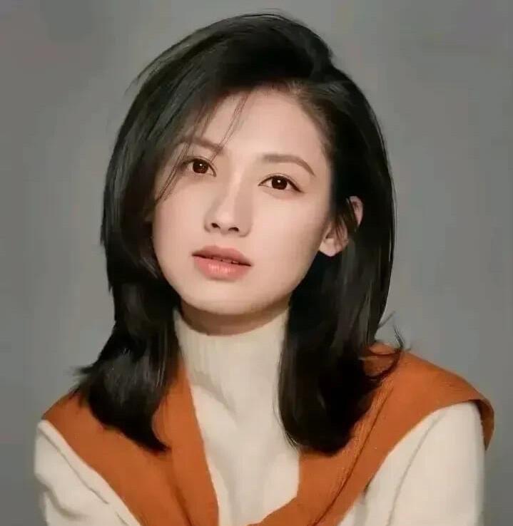 马藜比赵丽颖和宋佳美，不管是咋看都是漂亮的，颜值高演技又好，她是低调的实力派演员