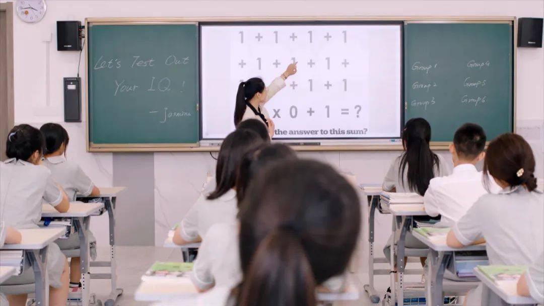 在职教师考编被开除！179条留言句句扎心，如何解开民办校留人死结？