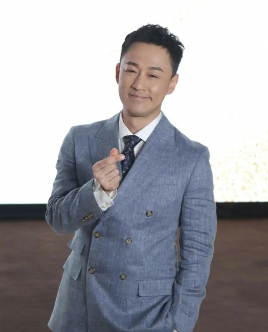 林峯对老婆检查保姆行李箱争议发声，赞太太正能量！