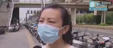 这是天上掉馅饼？上海，一女子装修时订购了一台冰箱，一天快递小哥联系她要签收冰箱，