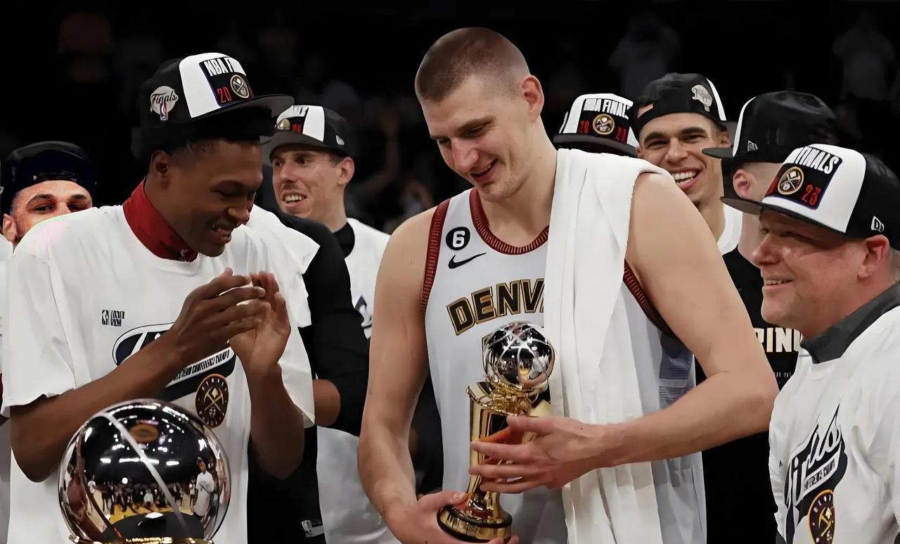 掘金老板一句话，NBA第一人约基奇突然成了“可交易资产”！
这年头，NBA的“非