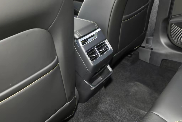 目前没有得到召回通知
只要是车企有召回的通知，说明这个车企敢于面对现实问题，也是