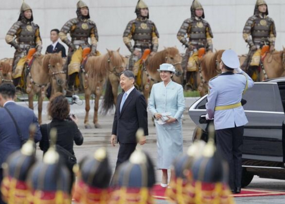 日本天皇夫妇去了蒙古国，这对夫妇为期8天的访问将持续到7月13日，这也是日本天皇