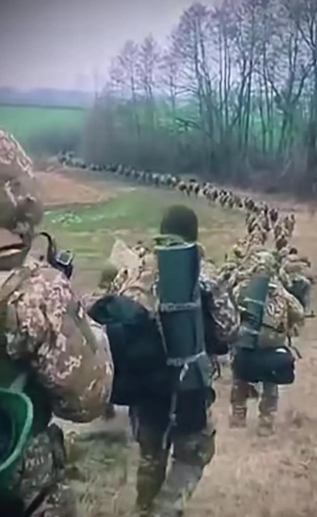 乌军兵分三路再次攻入俄别尔哥罗德地区
来源:吃茗茶的武海清
3月23日，乌克兰军