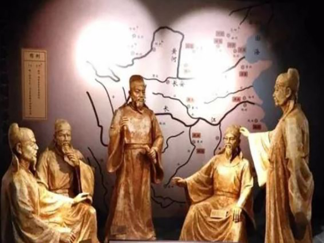 神龙五大臣的最终归宿：

1.张柬之：年少时喜欢钻研经书史籍，考中进士后方才开启