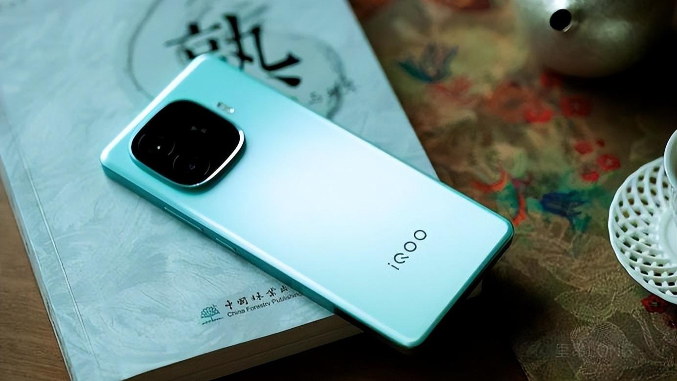 2000元内无敌手？iQOO Z10 Turbo“卷王”实锤了！