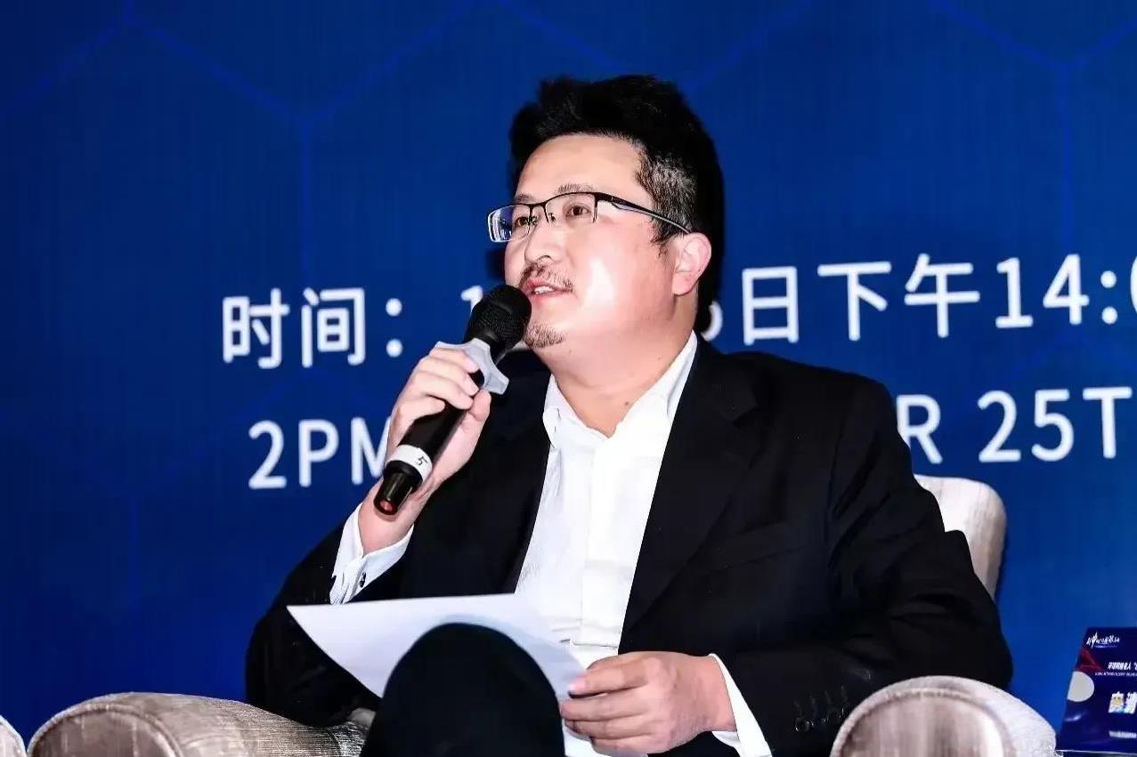 我被宋清辉拉黑了，就因为发表不认同他的观点。
对事不对人，但我真的觉得他的观点很