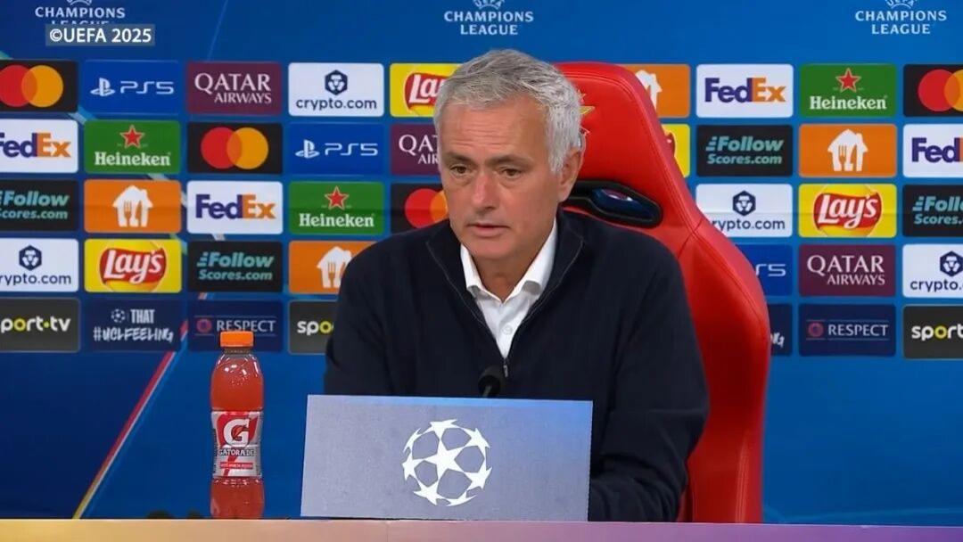 0分垫底！欧冠惨吞6连败，穆里尼奥怒斥裁判