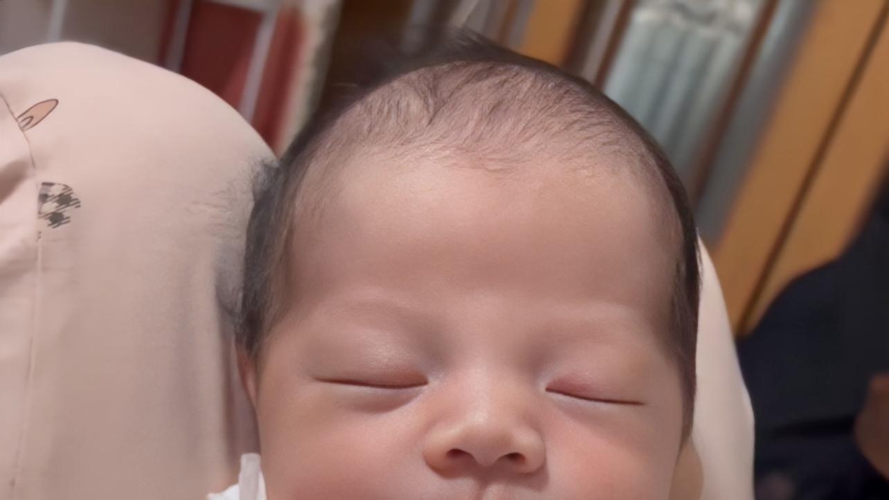 宝宝出生第一个月，这5件事建议别做！新手爸妈注意了！