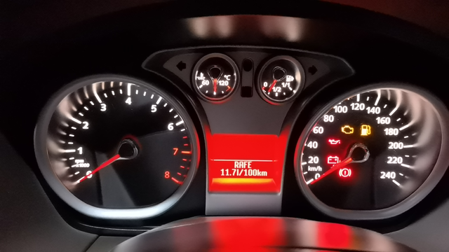 请问如何降低福克斯油耗
09年1.8自动挡的油耗要12个油了
有没有哥哥们知道如