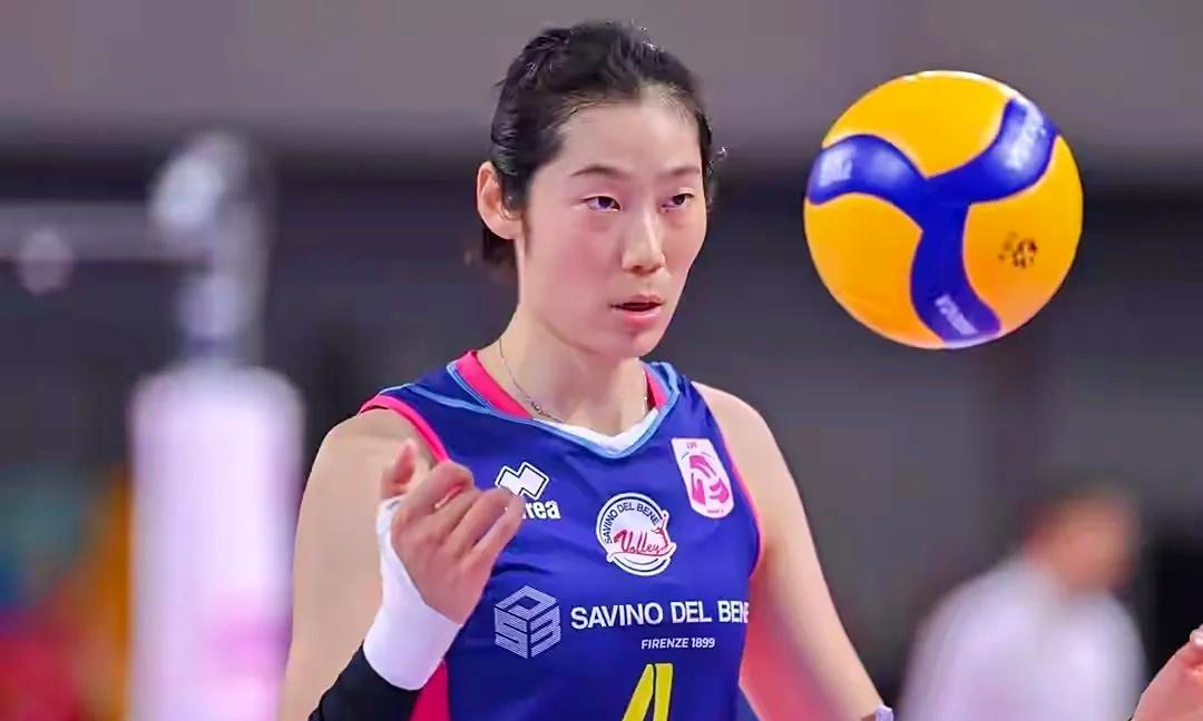 如何看待中国女排无缘世锦赛八强？
我觉得教练们都不敢用朱婷是最大的问题，能力太强