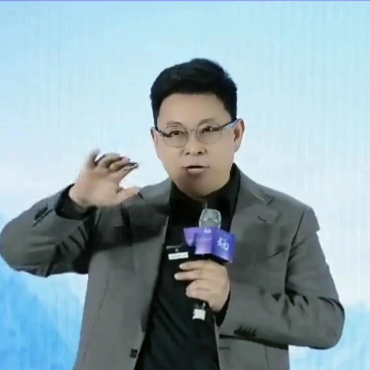 余承东吐槽智驾法规：我们要鼓励真牛逼，打击瞎吹牛逼，不要让差生拖我们的后腿！[尬