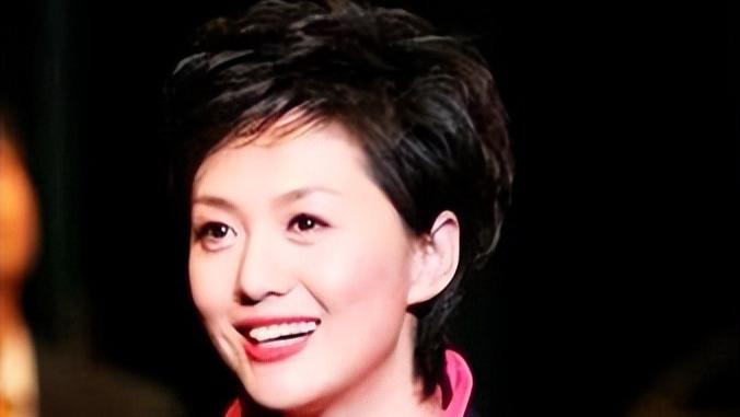 离开央视的光环，还能剩下什么？