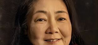 同样是57岁，左边和右边差距是不是有点大？

左边被喊老撒，万人喊娘，右边被