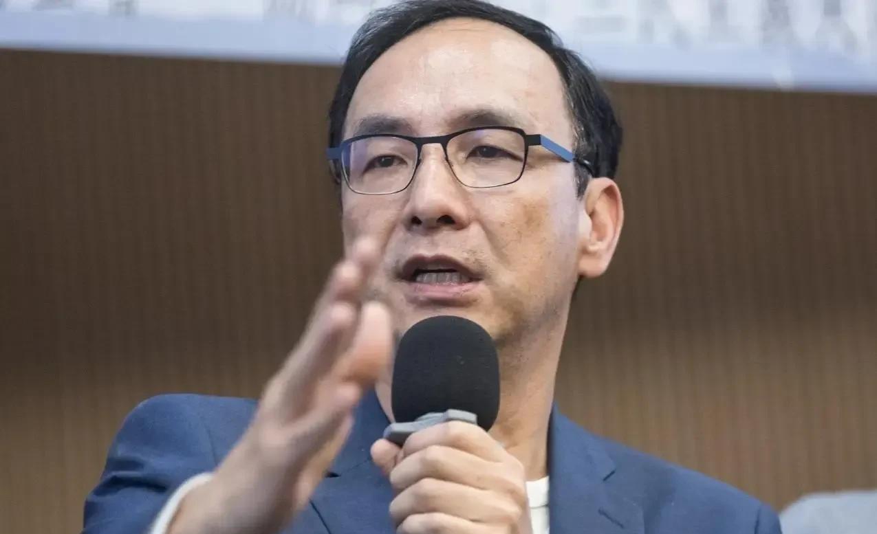 朱立伦要求赖清德向台湾人民道歉
台湾大罢免投票结果出炉，24名“在野“”国民党立