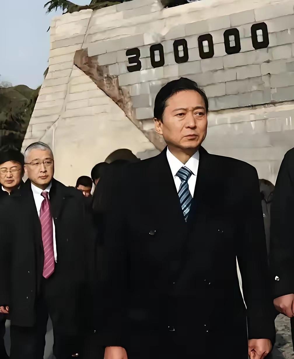 虽然731电影在日本没有上映，但还是有很多在国外的日本人观看了电影。很多看过电影