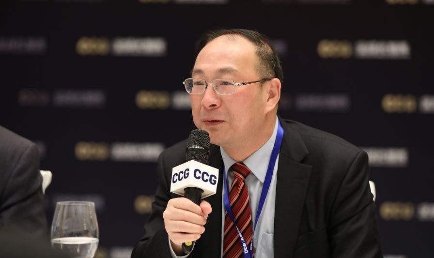 我太认可金灿荣教授的这番话了，金灿荣教授说：俄罗斯不是兄弟，是邻居。金教授讲的对