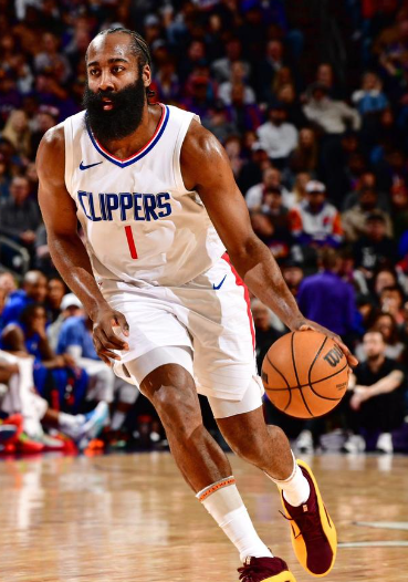 杜兰特说：哈登总能让队友变得更好，他是一个非常难防的球员，战绩无法反映快船实力。