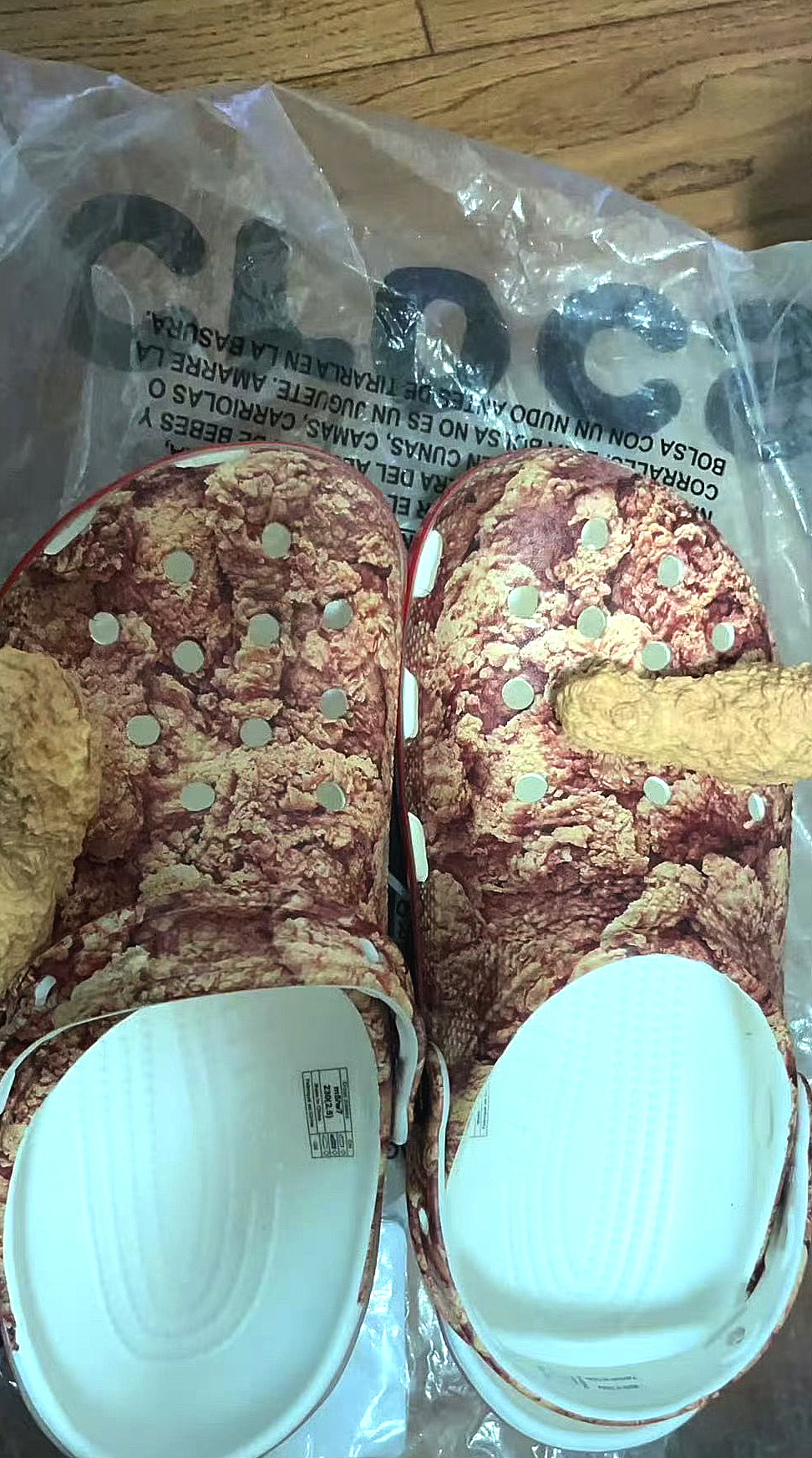 鸡腿洞洞鞋，看着还不错的样子