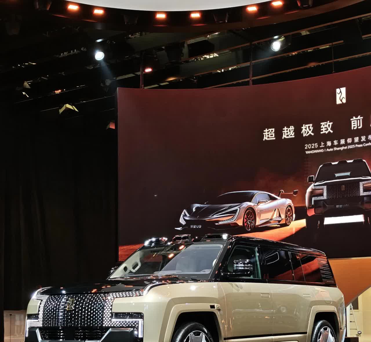 2025买车的朋友请记住一句话：
三年不换车——买日系
六年不换车——买德系