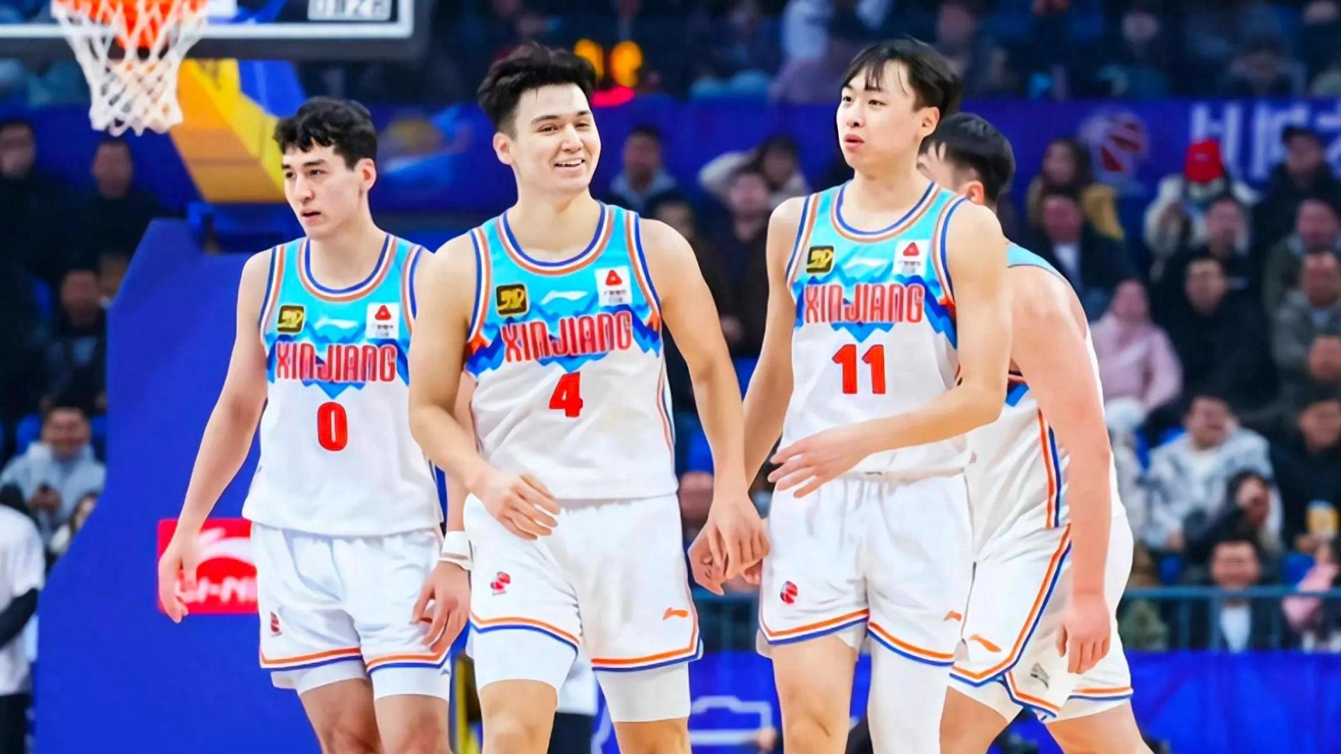 韩德君击打阿不都后脑，裁判为何没有任何表示？