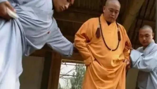 大师水平就是高，最近有人求证少林寺方丈是否被带走接受调查，大师们的回答是最近没看