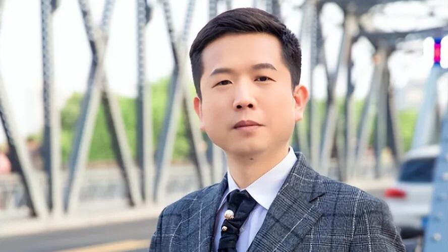 中年转行，放弃高薪只为帮打工人打官司，值得吗？