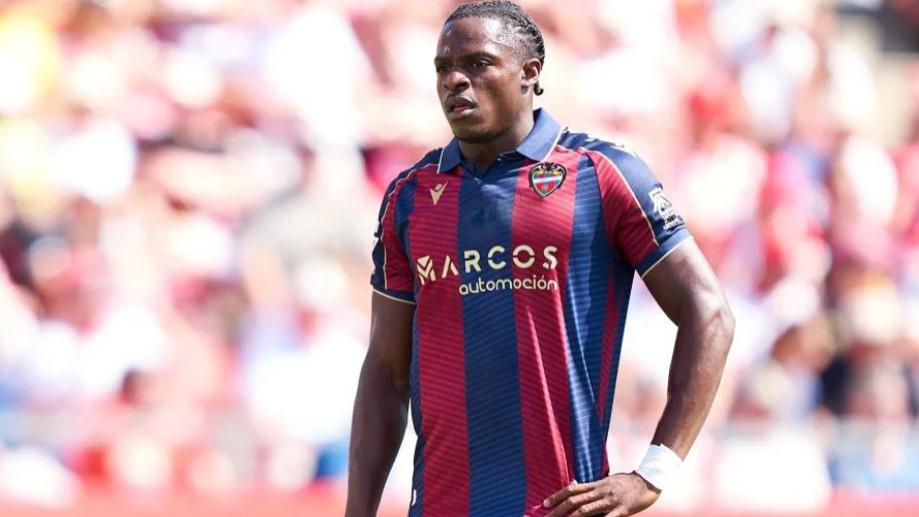 巴塞罗那决定不参与埃塔·埃永转会