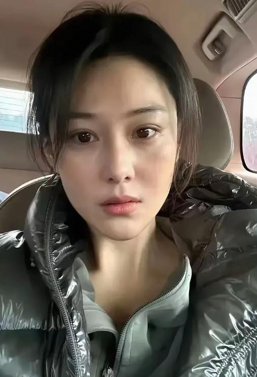 张馨予真实素颜 打破网传颜值滤镜