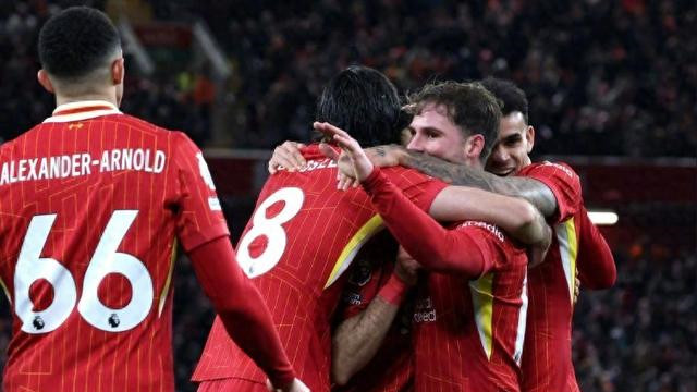 英超争冠悬念结束？利物浦13分领跑，曼城曼联双双告捷