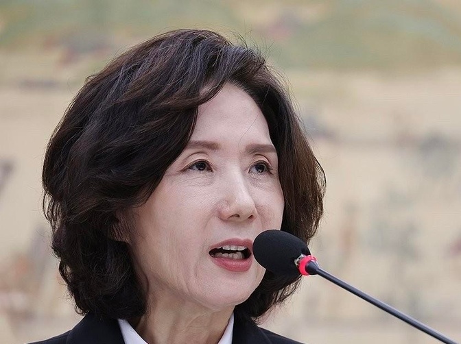 韩国总统李在明这回是真扛不住了！



20日下午，他正式宣布撤回对教育部长官候