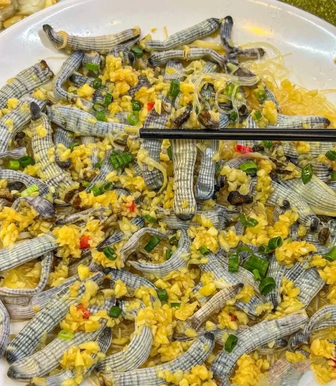 广东菜，有没有人出来解释一下，不太敢吃，有点吓人