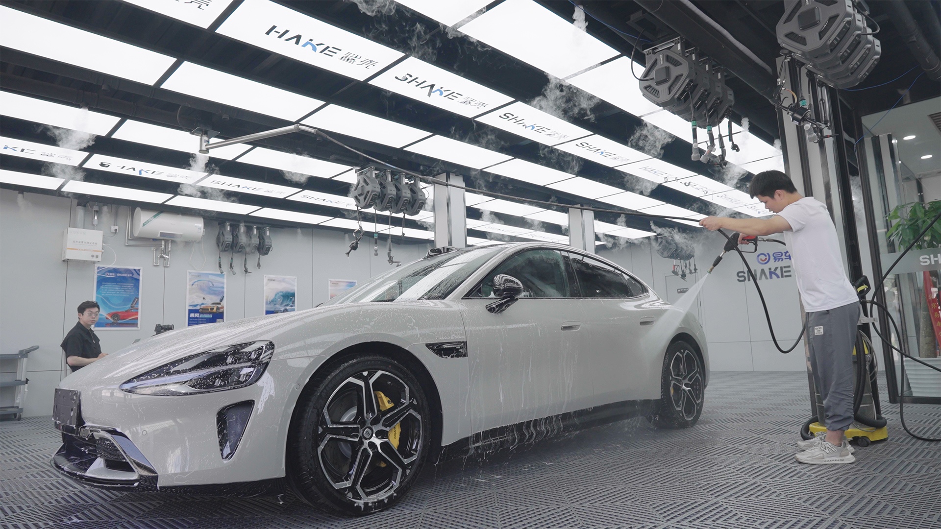 隐形车衣选购大揭秘：绕开陷阱，为爱车披上“真铠甲”