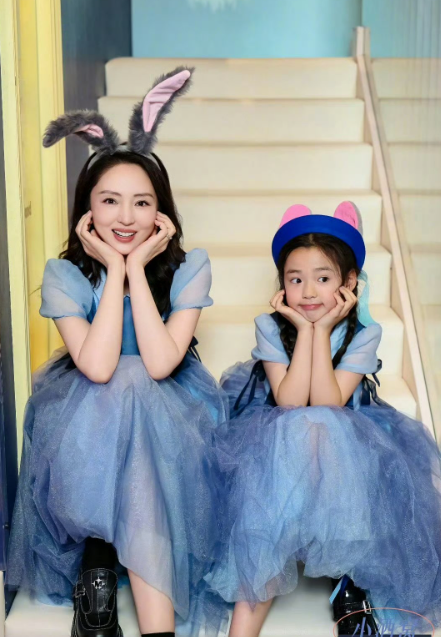 董璇有一句话
不知当讲不当讲
今天我实在是忍不住了，那就是她用自己的婚姻给自己的